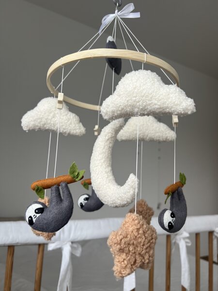 Tinginiukai-trynukai tarp purių elementų